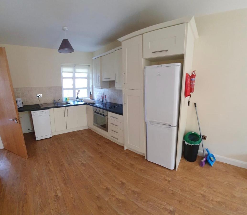 Shannon Oaks Apartments Portumna Esterno foto